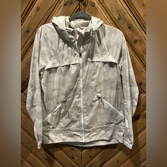 Lululemon Miss Misty Jacket II nimbus puff white silver spoon - Picture 4 of 5